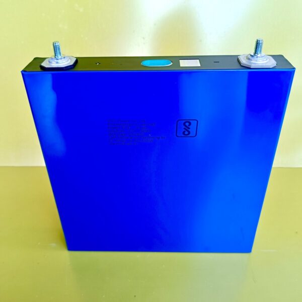 Eve power 3.2v 150ah Lifepo4 prismatic cell