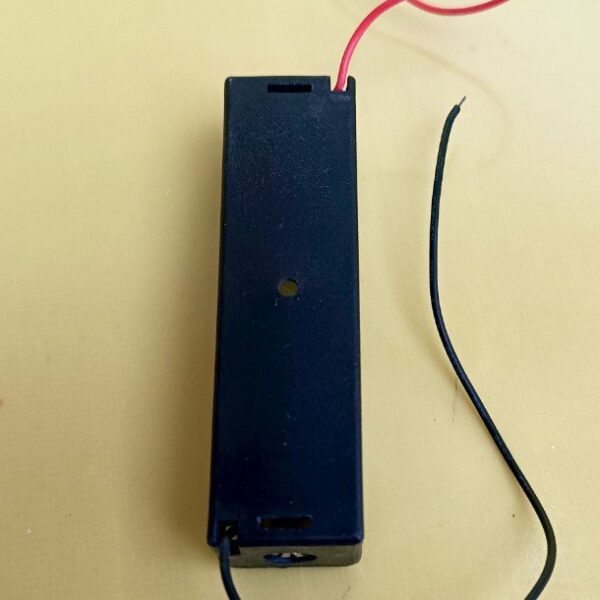 18650 holder with wire