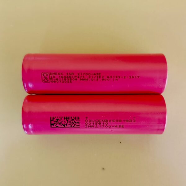 DMEGC INR21700 Li-ion 3.7V 4500mAh Rechargeable Cell